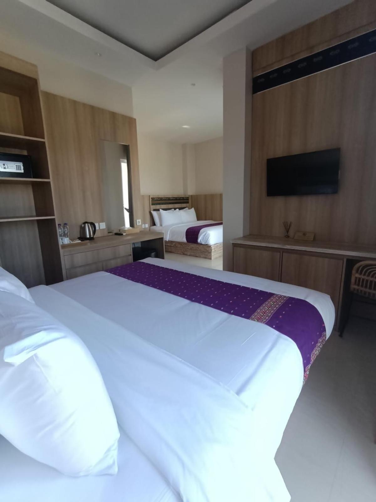 Dejavu 2.0 Hotel Bajo Komodo Labuan Bajo Exterior foto